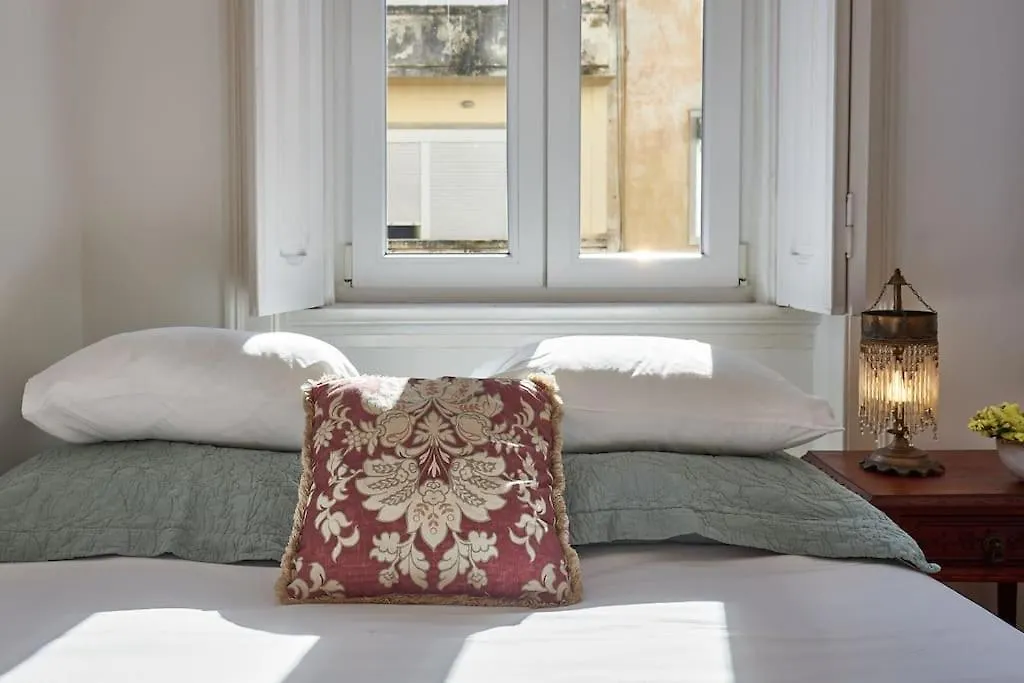Charming Lisbon Central Apartment