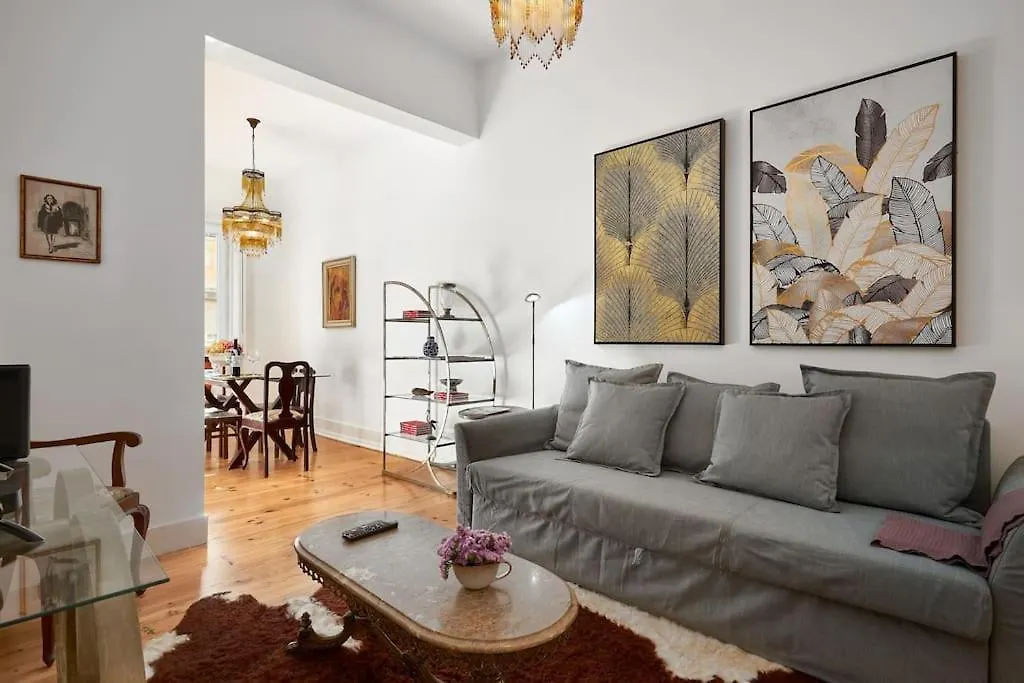 Charming Lisbon Central Apartment